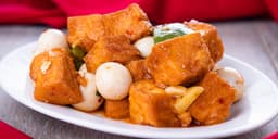 鵪鶉蛋豆腐 Quail Egg and Tofu